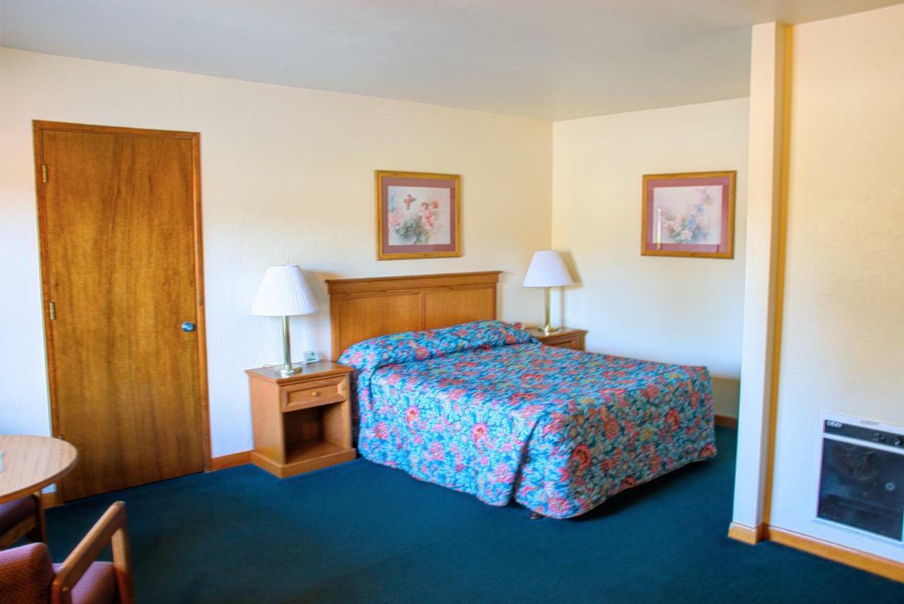 Crescent Beach Motel Кресънт Сити Стая снимка