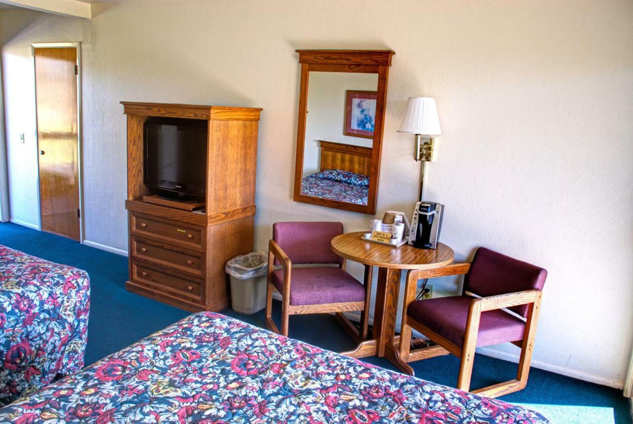 Crescent Beach Motel Кресънт Сити Стая снимка