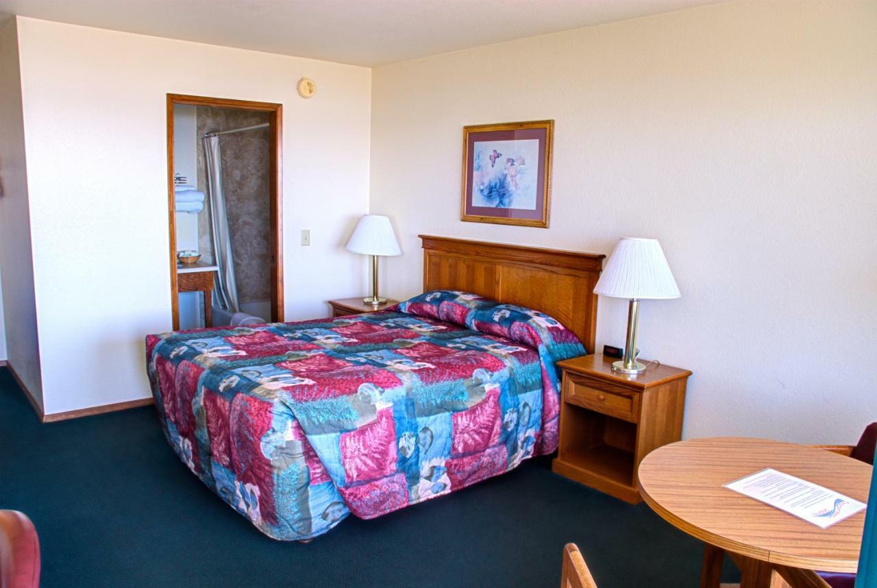 Crescent Beach Motel Кресънт Сити Стая снимка